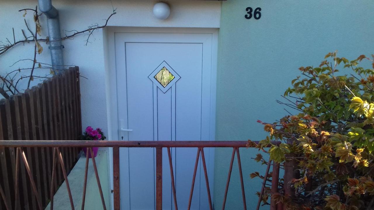 Green House Apartment Пула Екстериор снимка