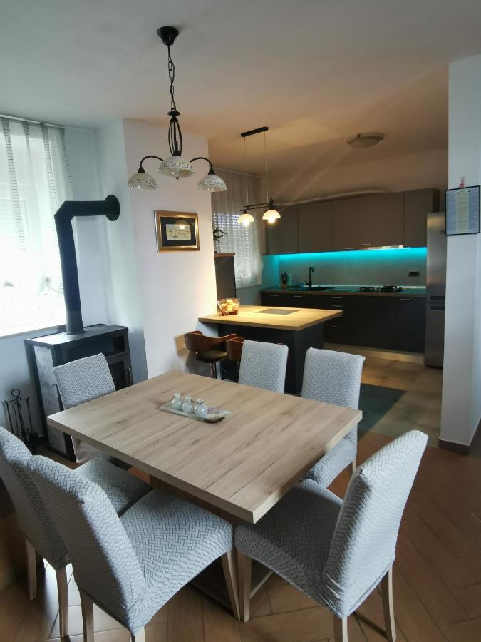 Green House Apartment Пула Екстериор снимка